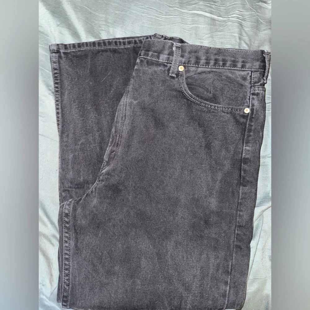 Levis 550 Relaxed Fit Black Denim Jeans Mens 44x30 Faded